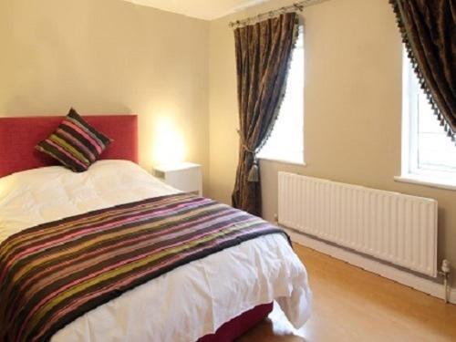 Villa Luxurious KC House à Dungannon Extérieur photo
